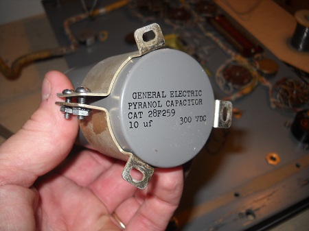 The 10uF pyranol capacitor